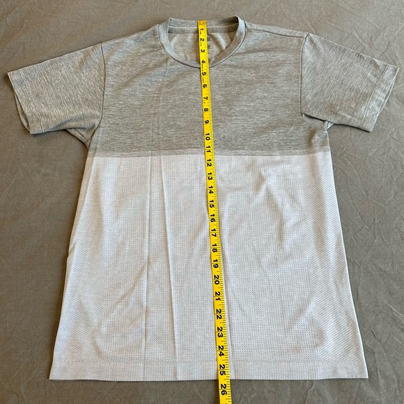 Uniqlo DRY-EX Color Block Crew Neck Short-Sleeve T-Shirt - Men's XS - Picture 4 of 8